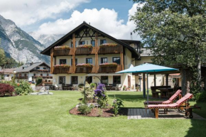 Гостиница Landhaus Gemsenblick  Лёйташ